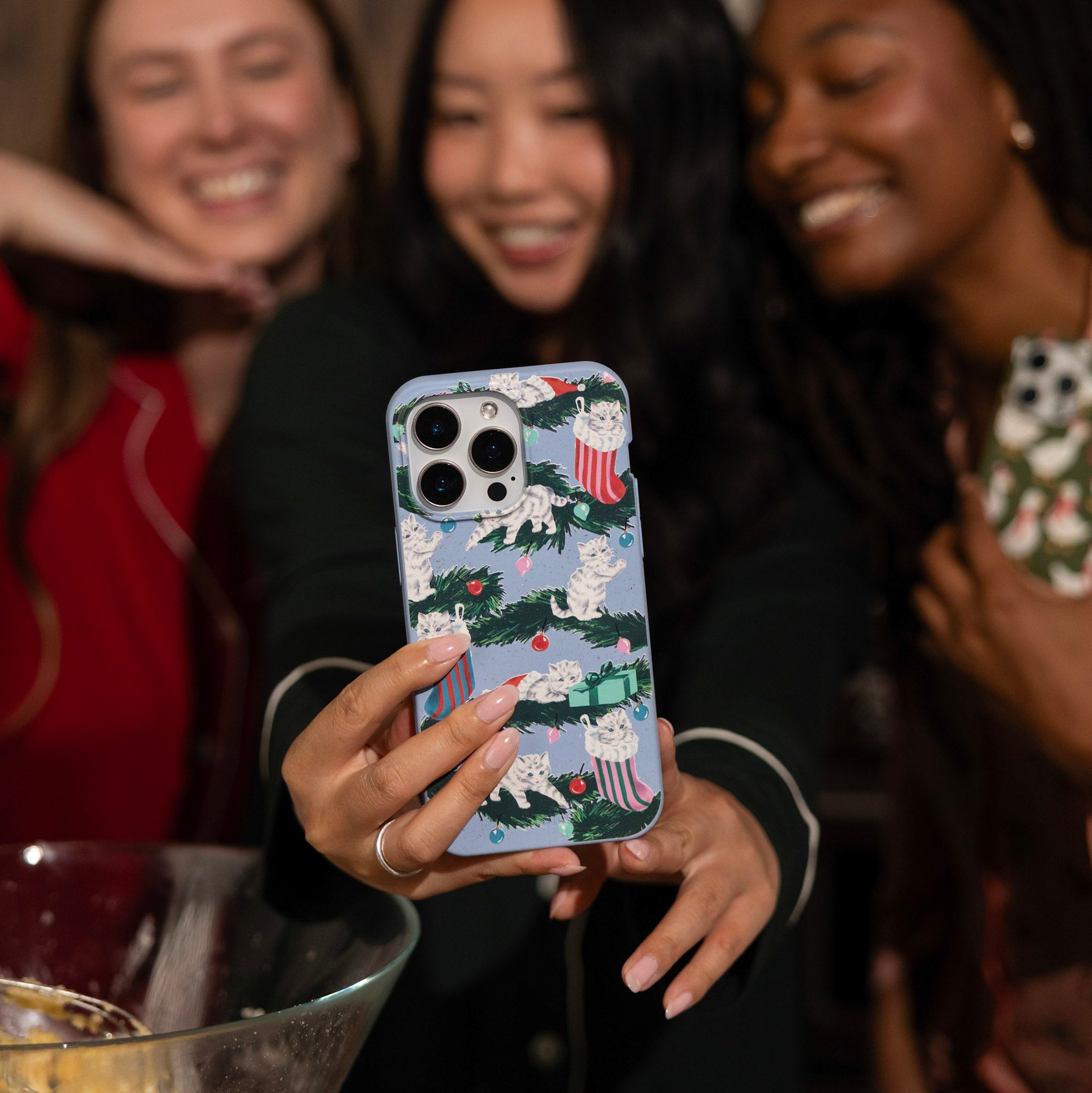 CHRISTMAS-KITTENS_IP7_PowderBlue