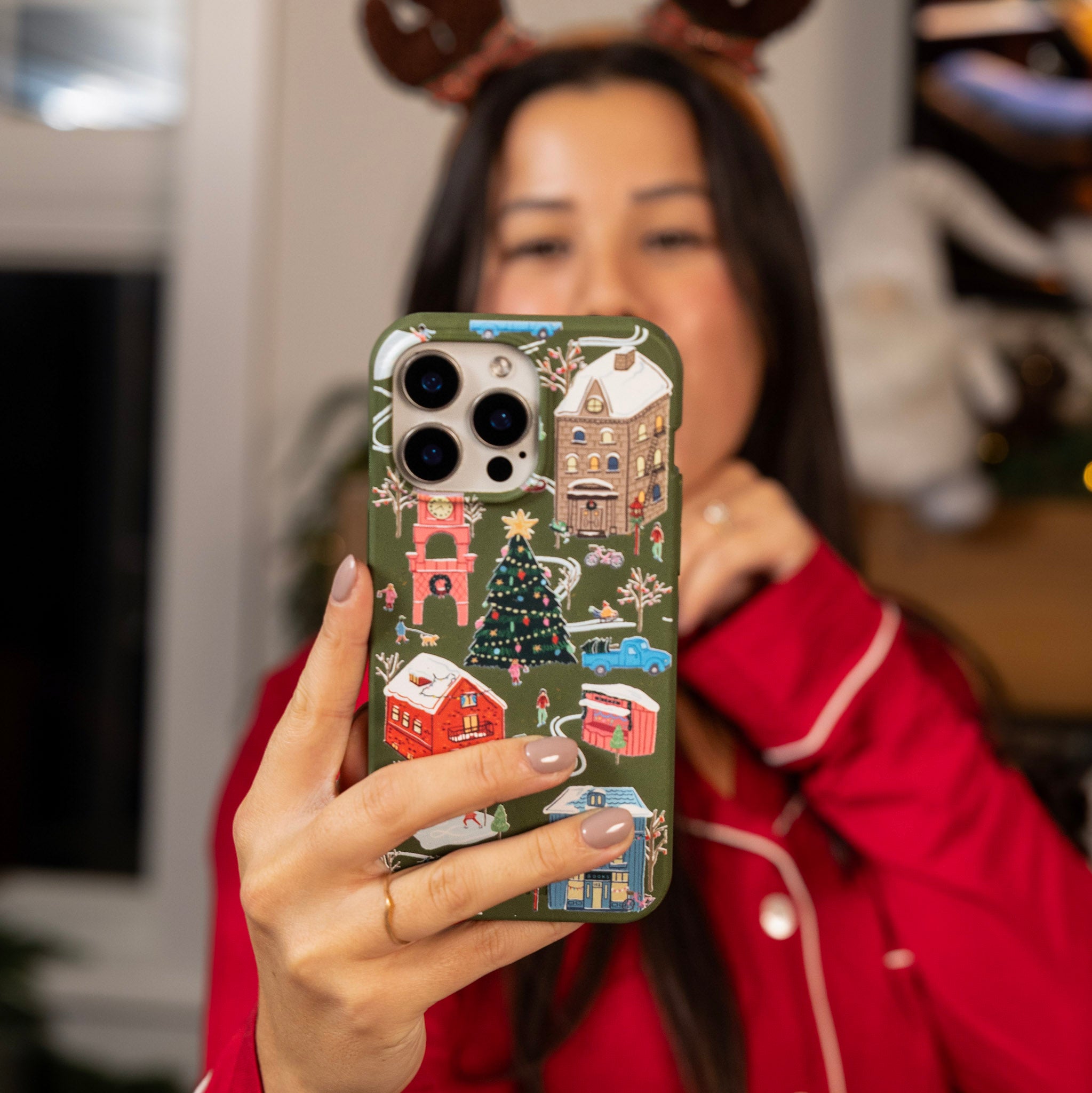 TINSEL-TOWN_IP7_ForestFloor