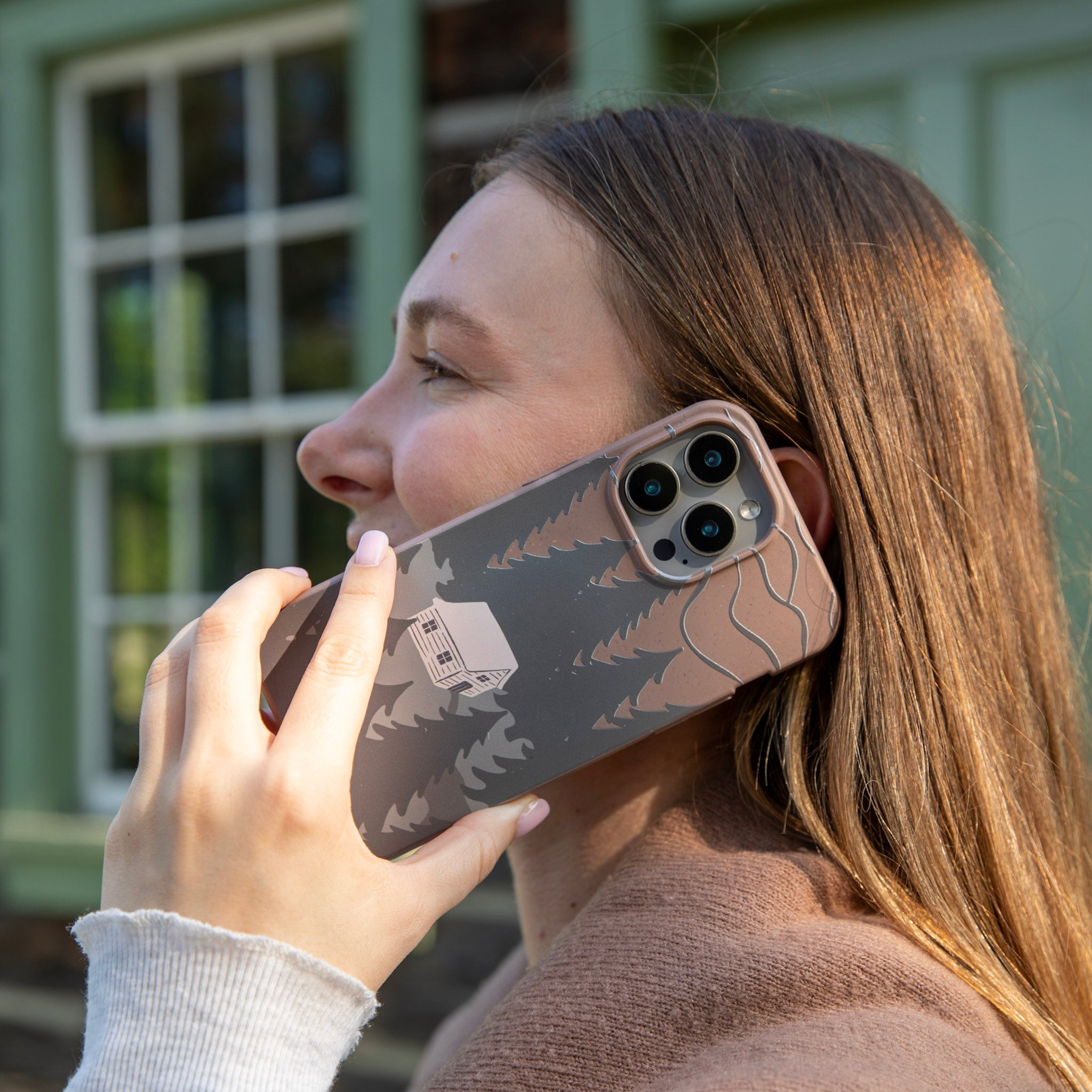 HIDDEN-CABIN_S24_ChocolateBrown