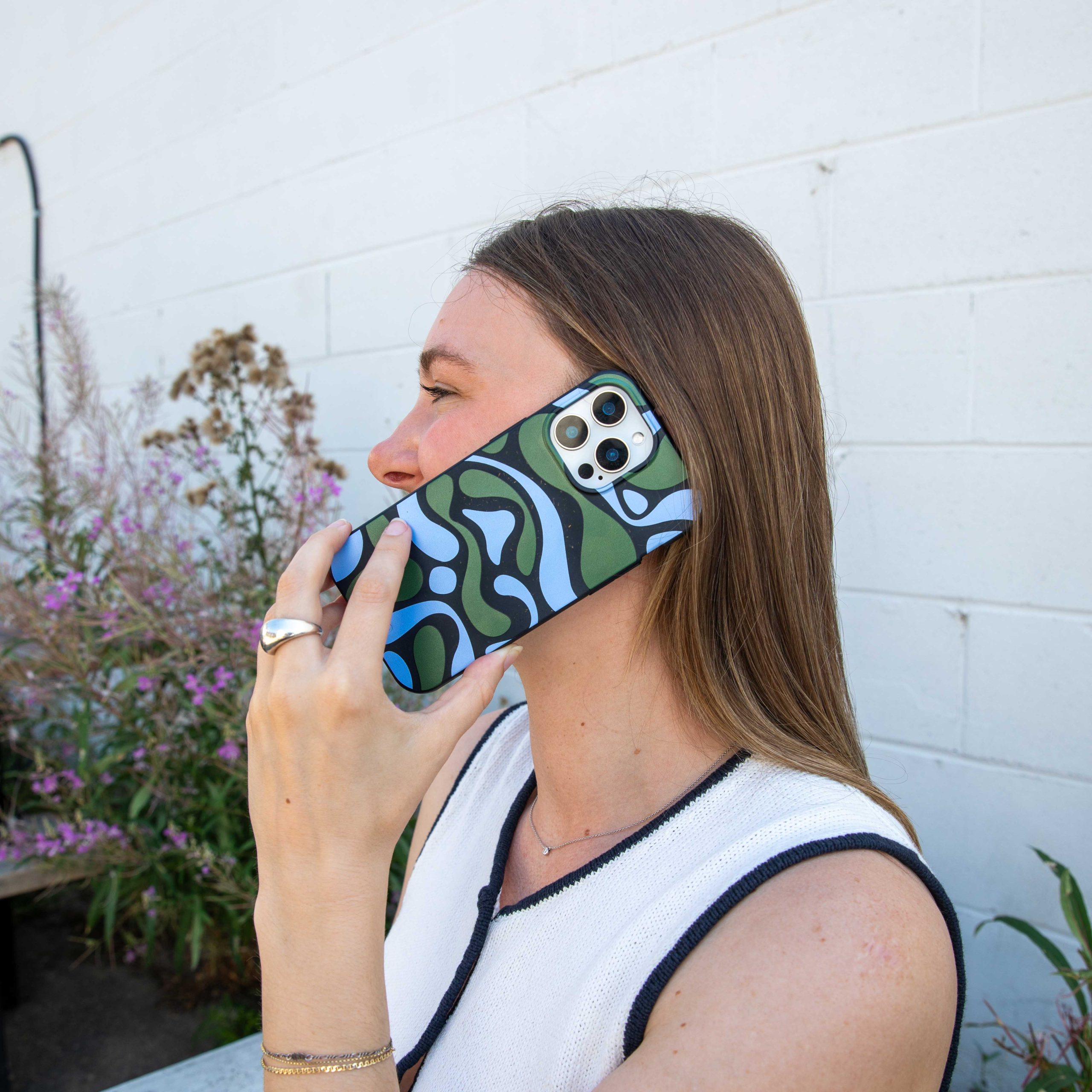 CURVE-AND-FLOW_IP13MINI_Black