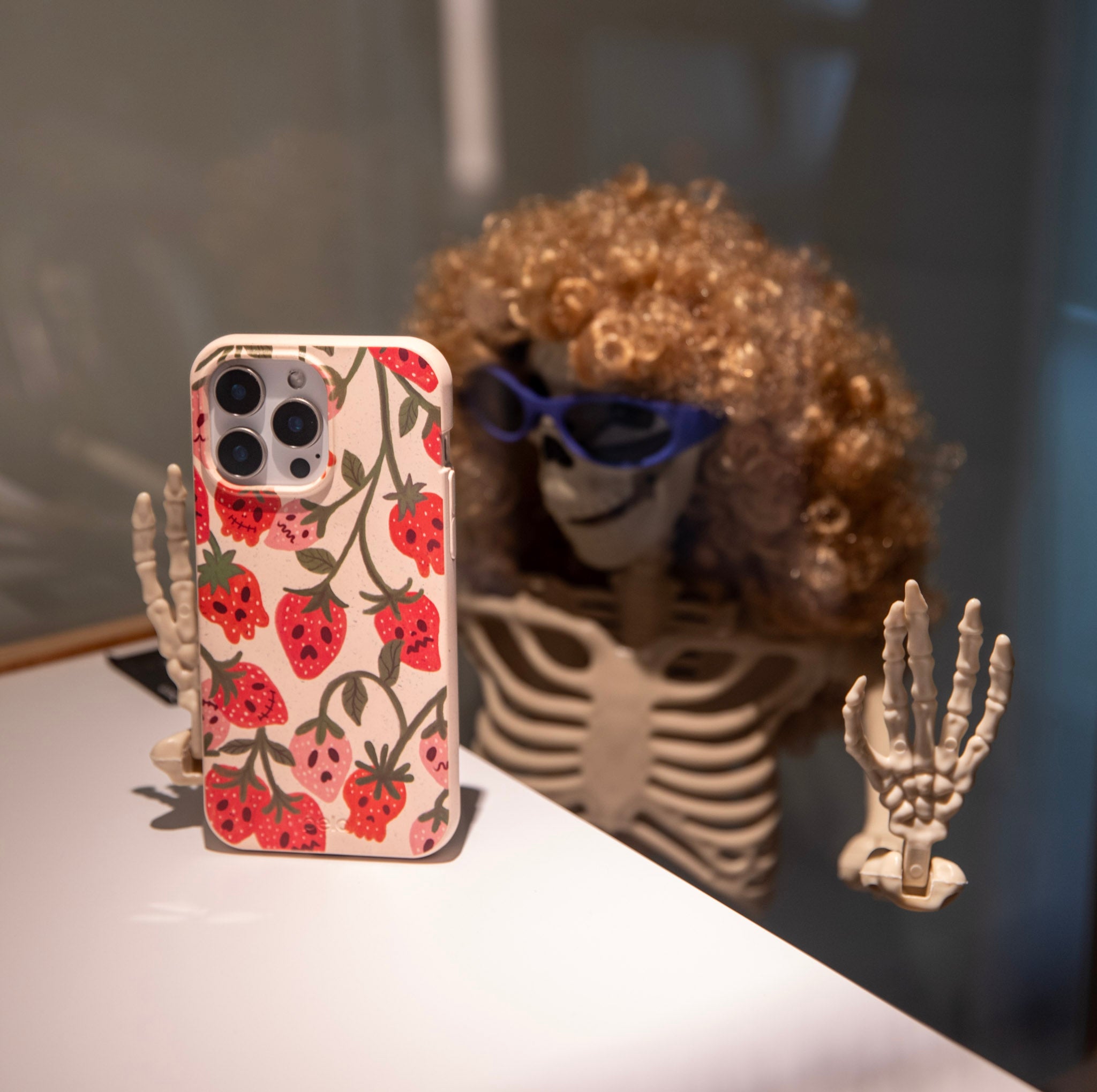 STRAWBOORIES_S23PLUS_Seashell