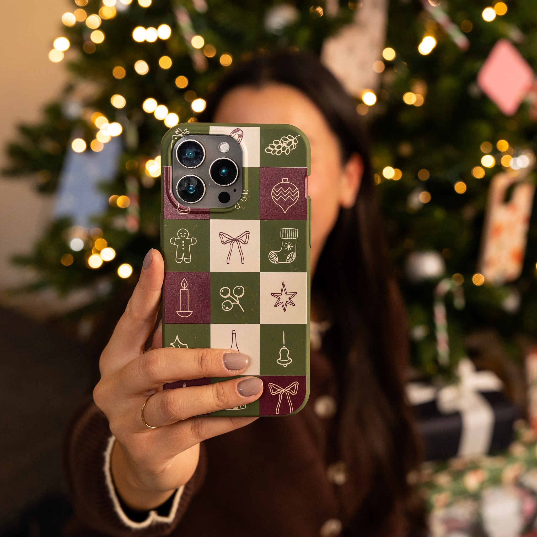 HOLIDAY-SQUARES_IP7_ForestFloor