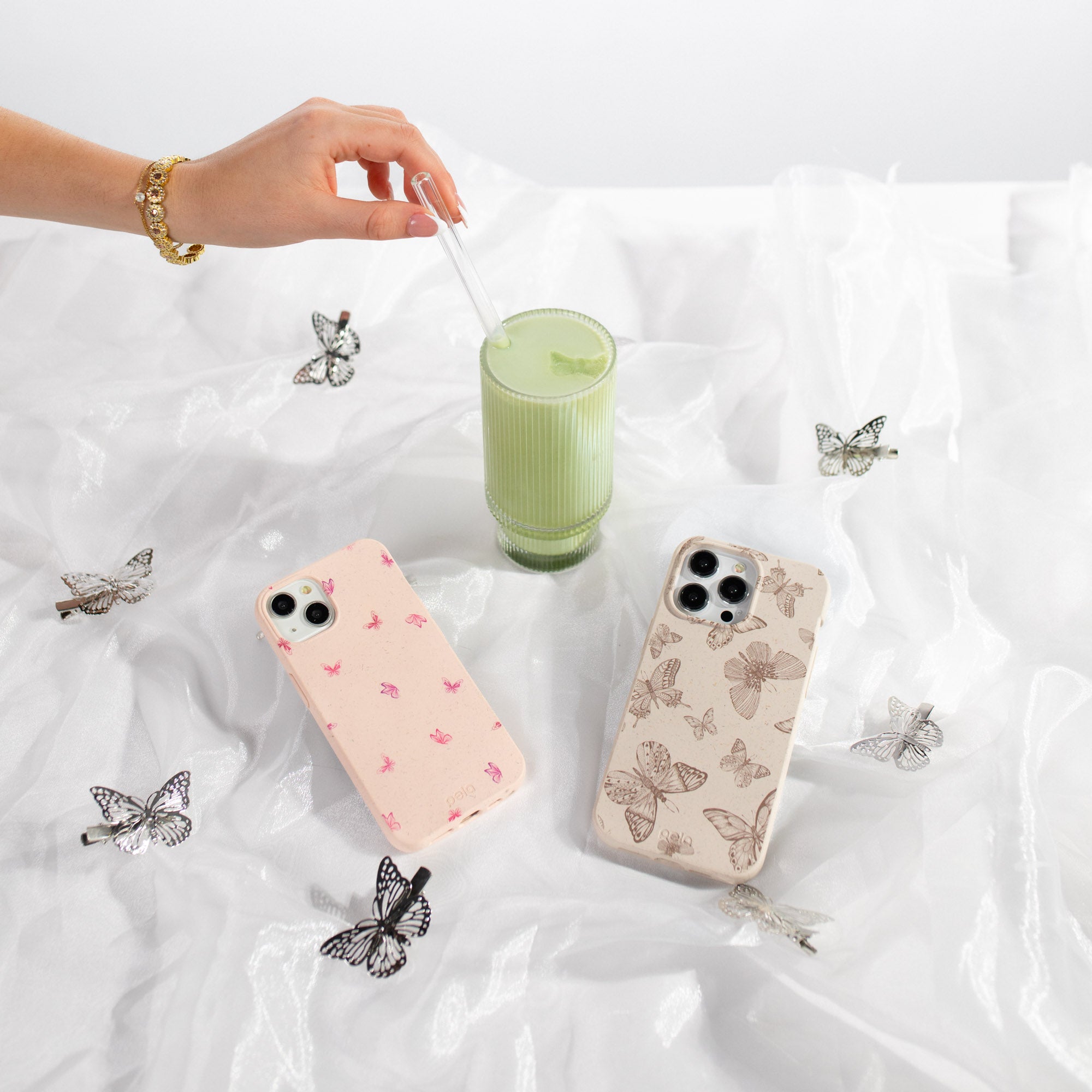 DELICATE-FLUTTERS_PX8P_LondonFog