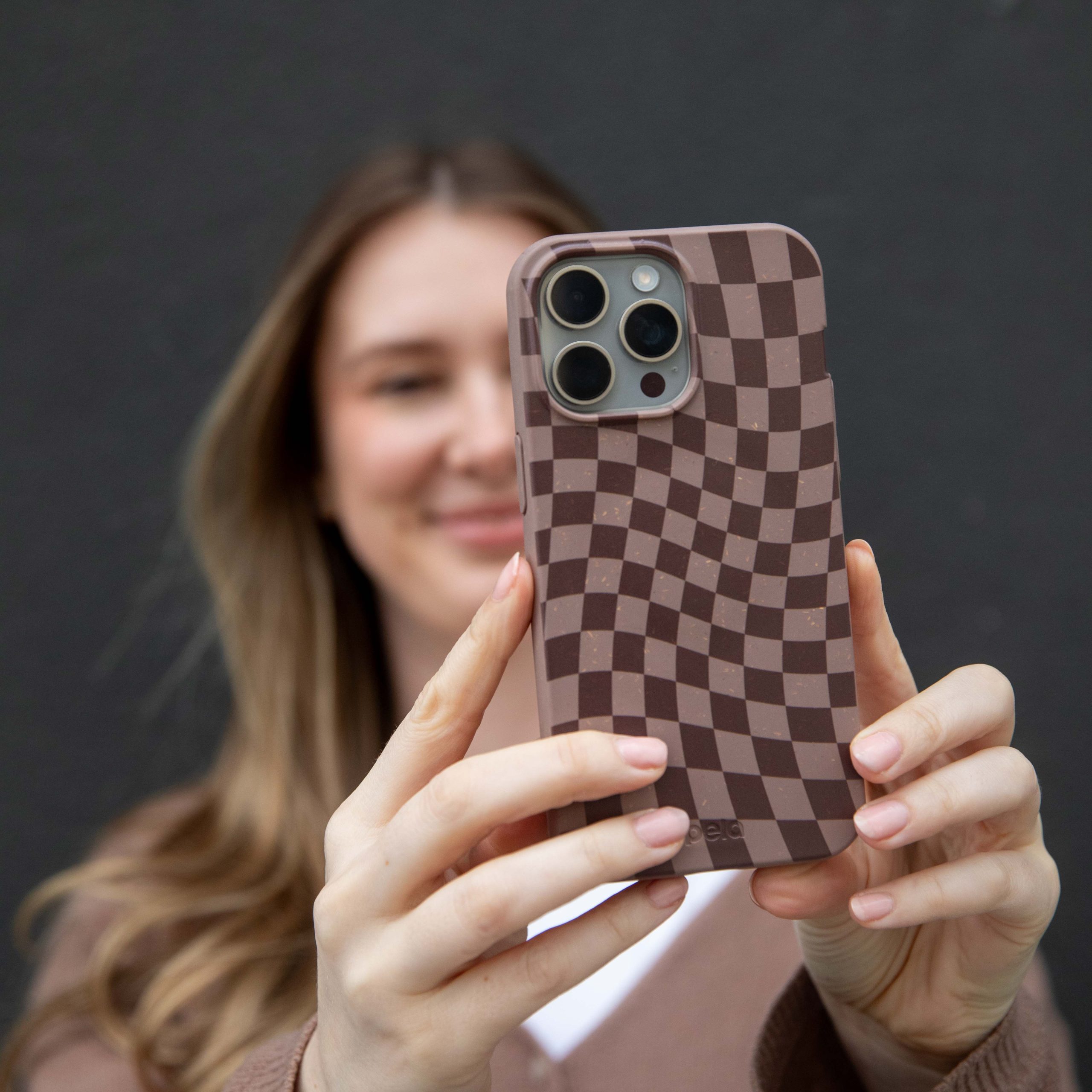 CAFE-CHECK_IP12MINI_ChocolateBrown