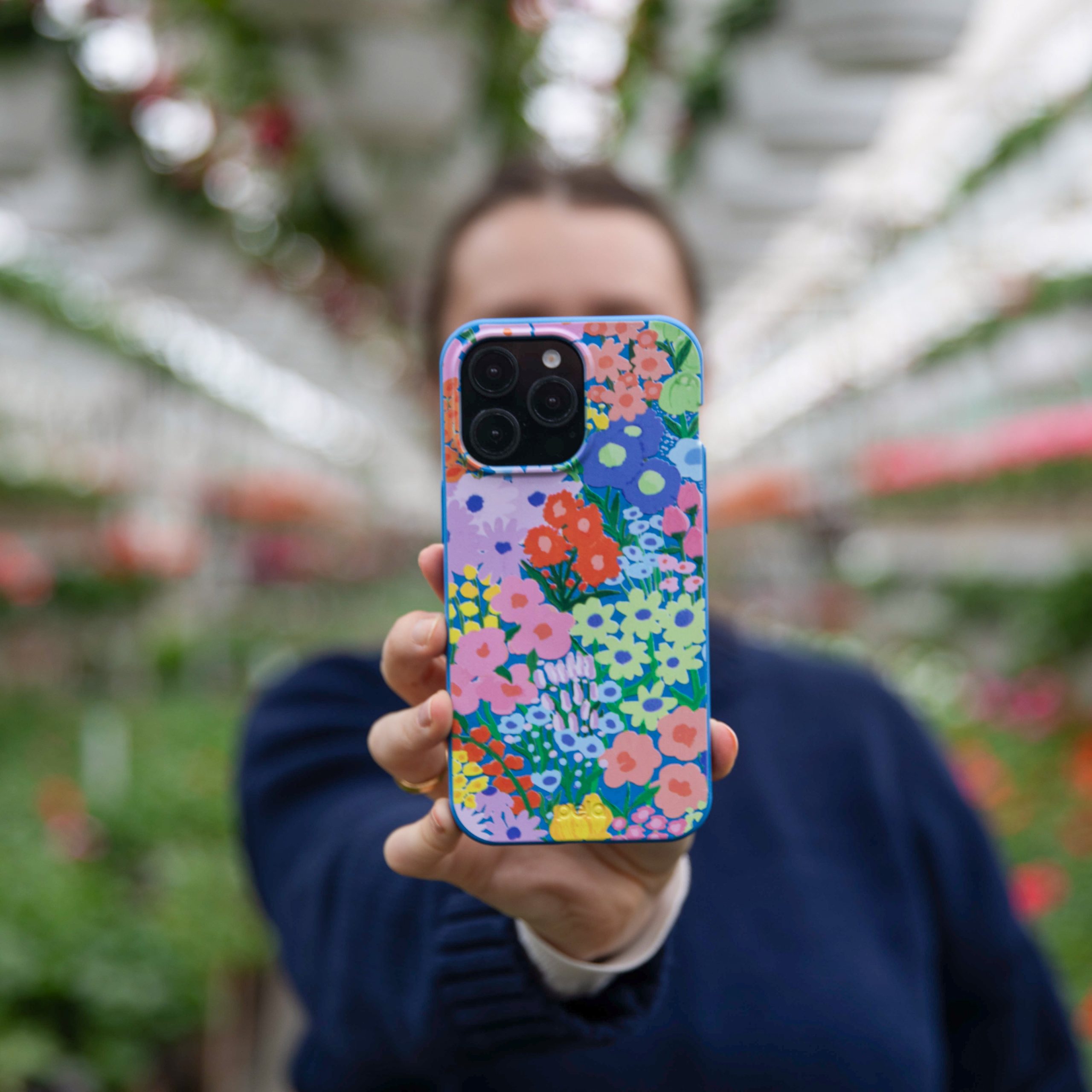 PAINTED-GARDEN_S24ULTRA_ElectricBlue