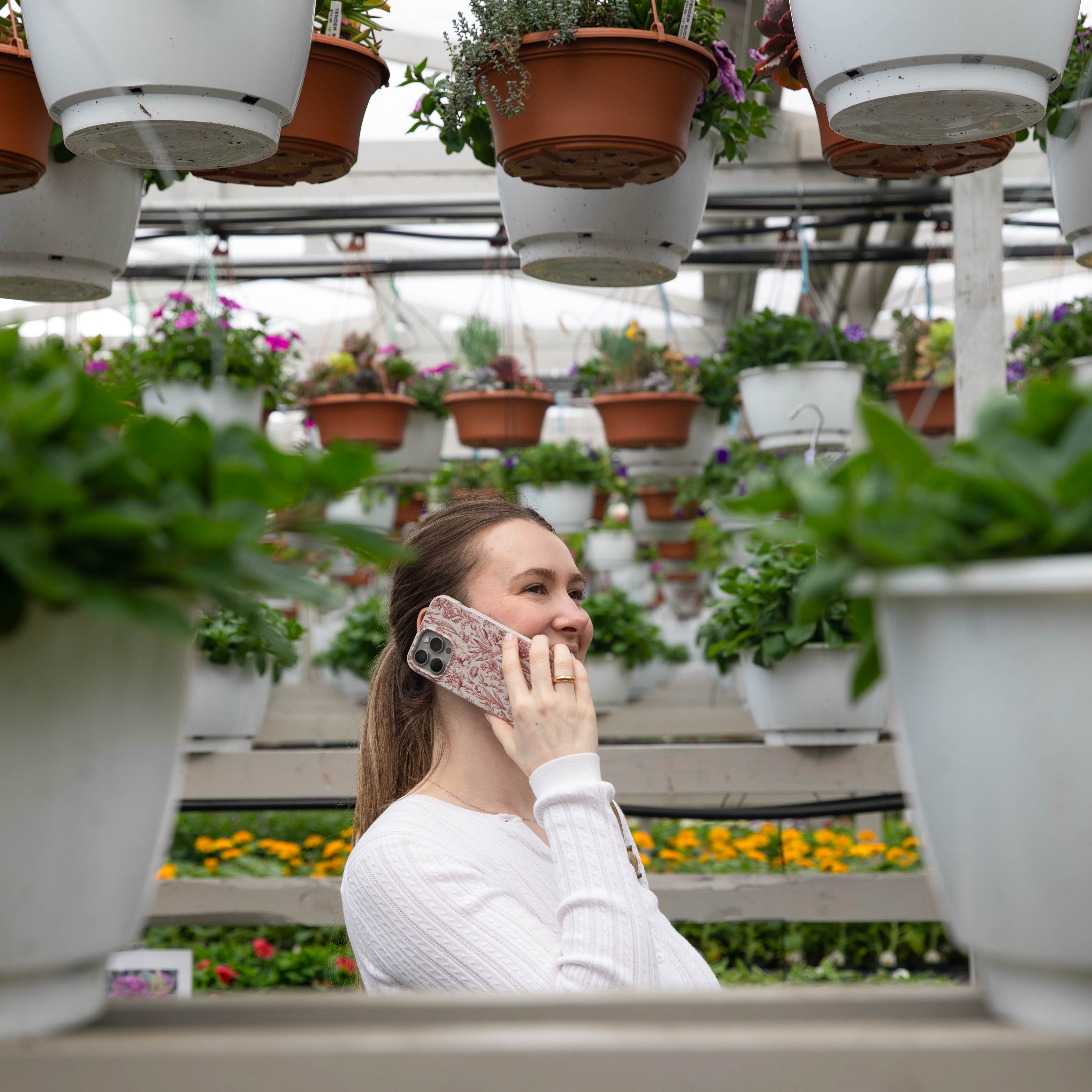 CRIMSON-BOUQUET_IP15PLUS_LondonFog