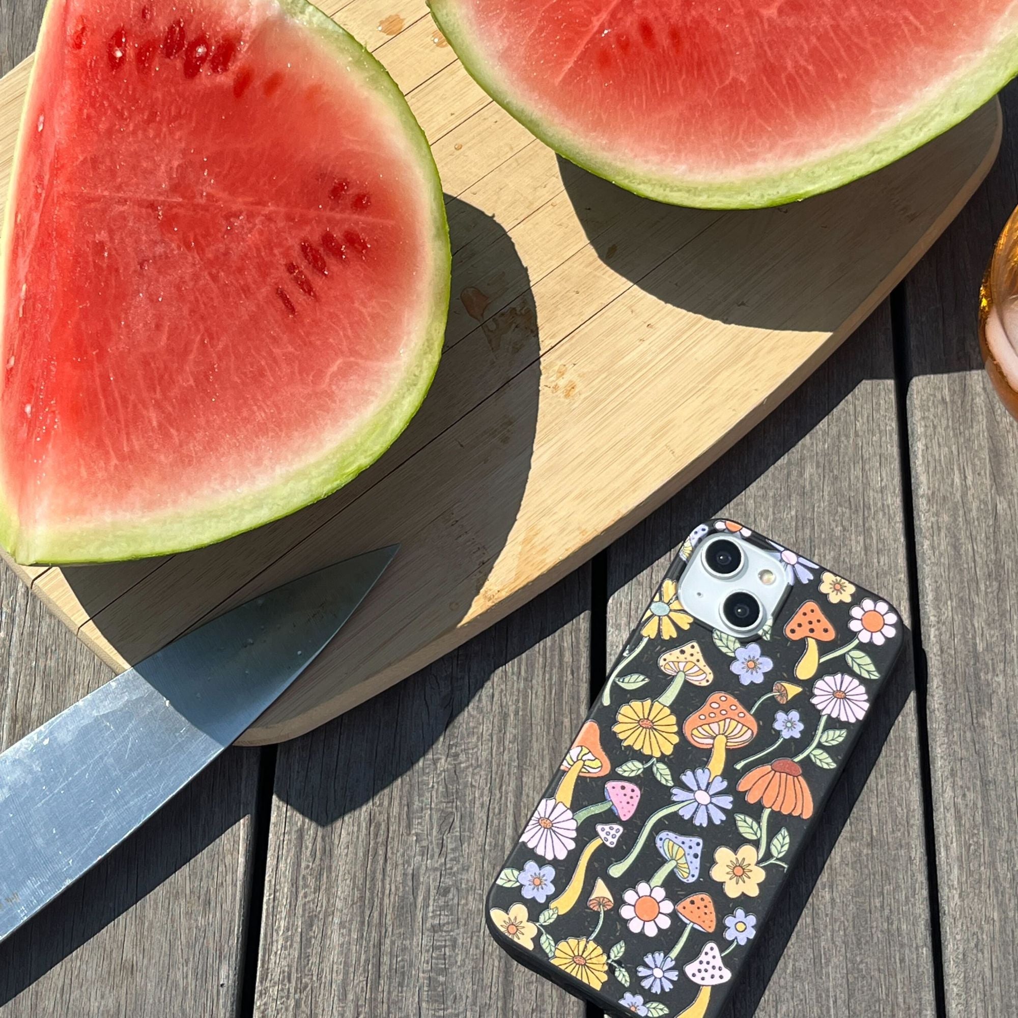 MIDNIGHT-SHROOMS_IP15PLUS_Black