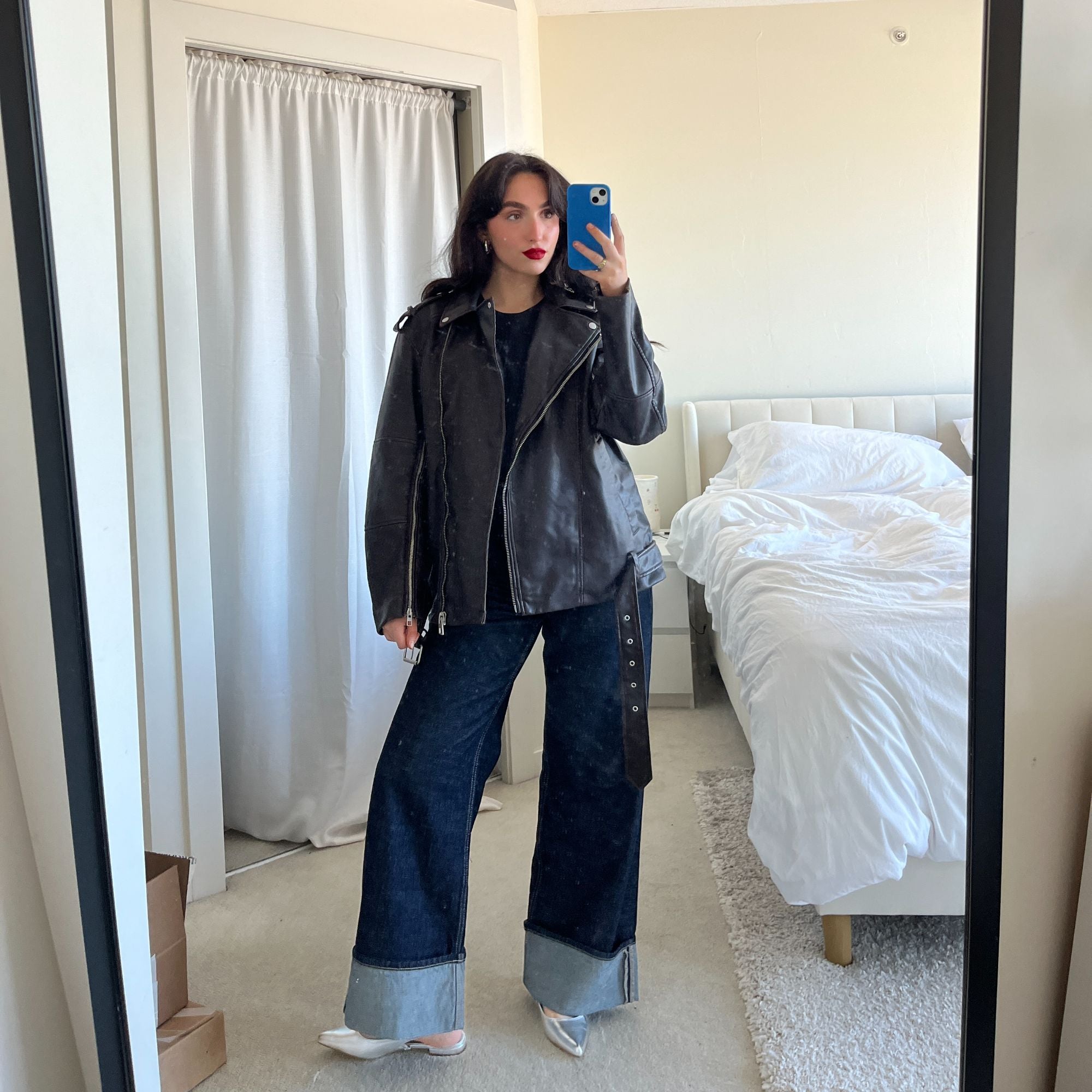 IP_15_PRO_MAX_ELECTRICBLUE_BACK