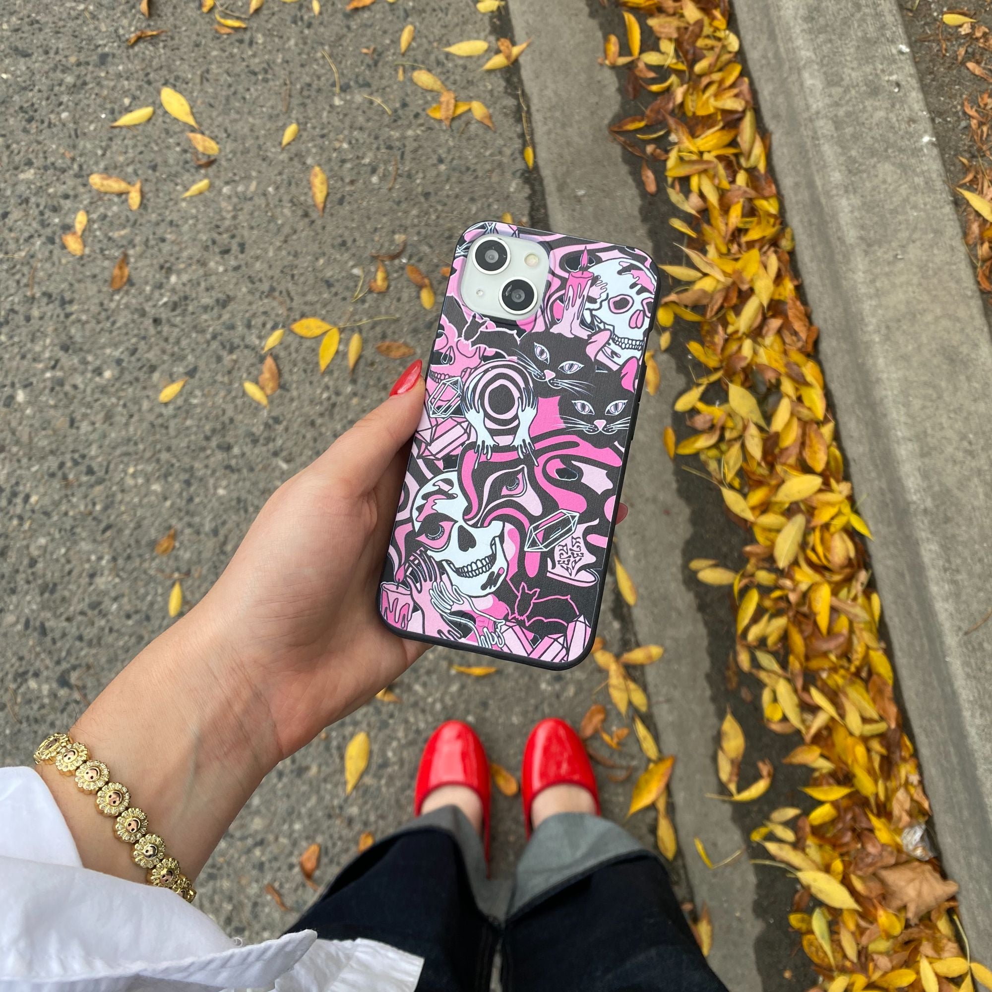 SPELLBOUND-GHOULS_IP13MINI_Black_3b562b20-d28b-4d01-a849-2df55ca8c742