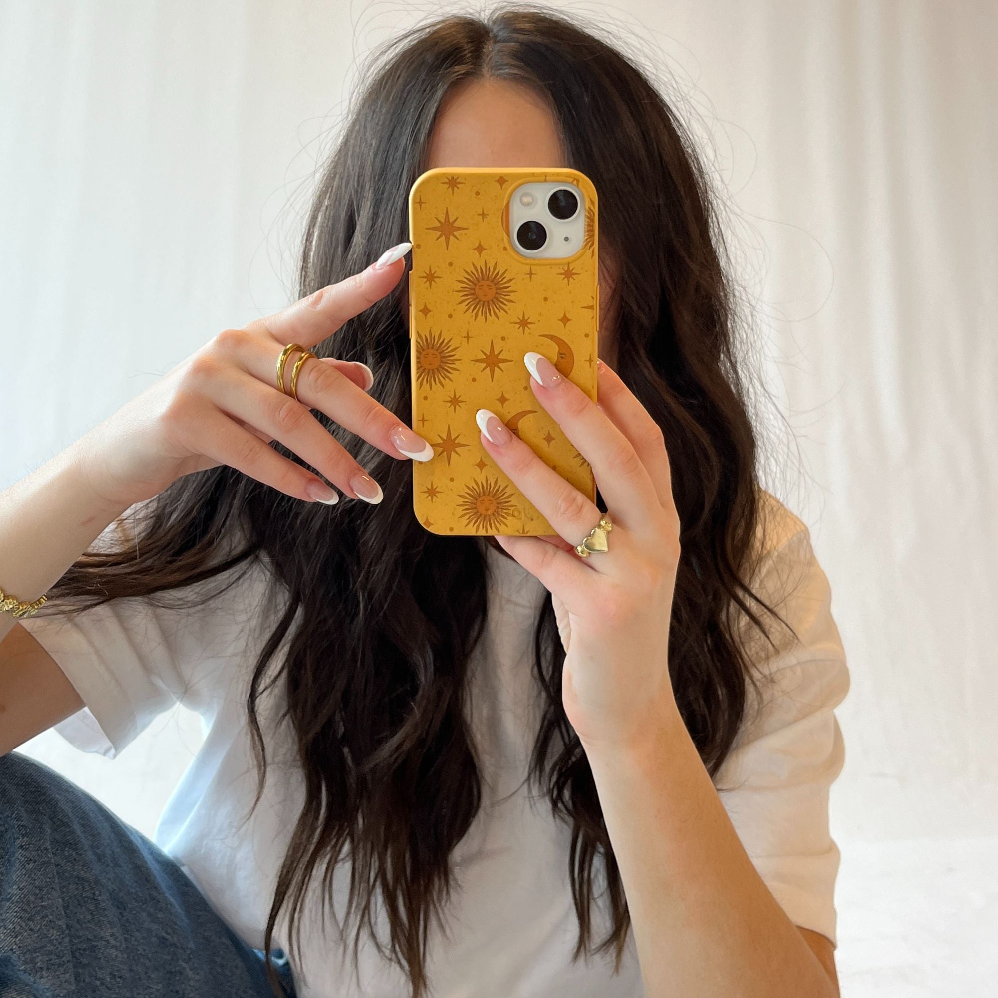 SUN-AND-MOON_IP7_Honey