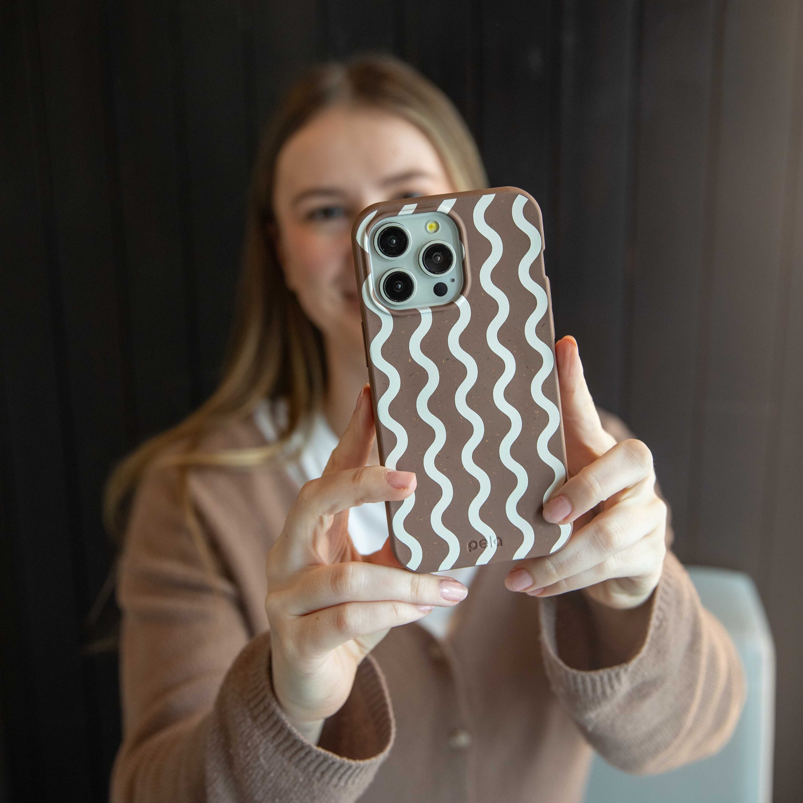 LATTE-WAVES_IPXR_ChocolateBrown