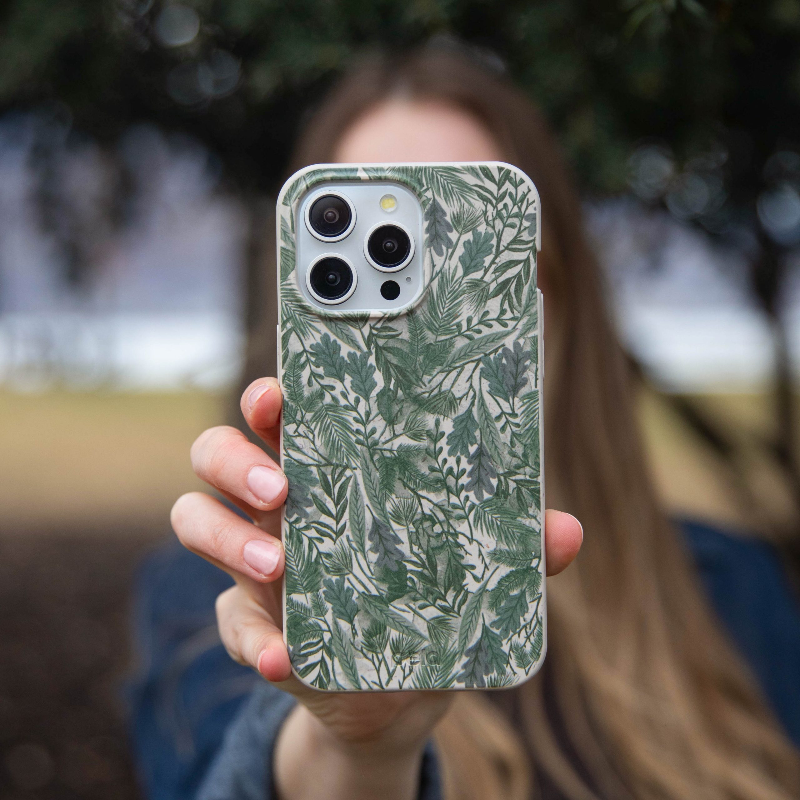 LEAF-CAMO_IP14PMAX_LondonFog