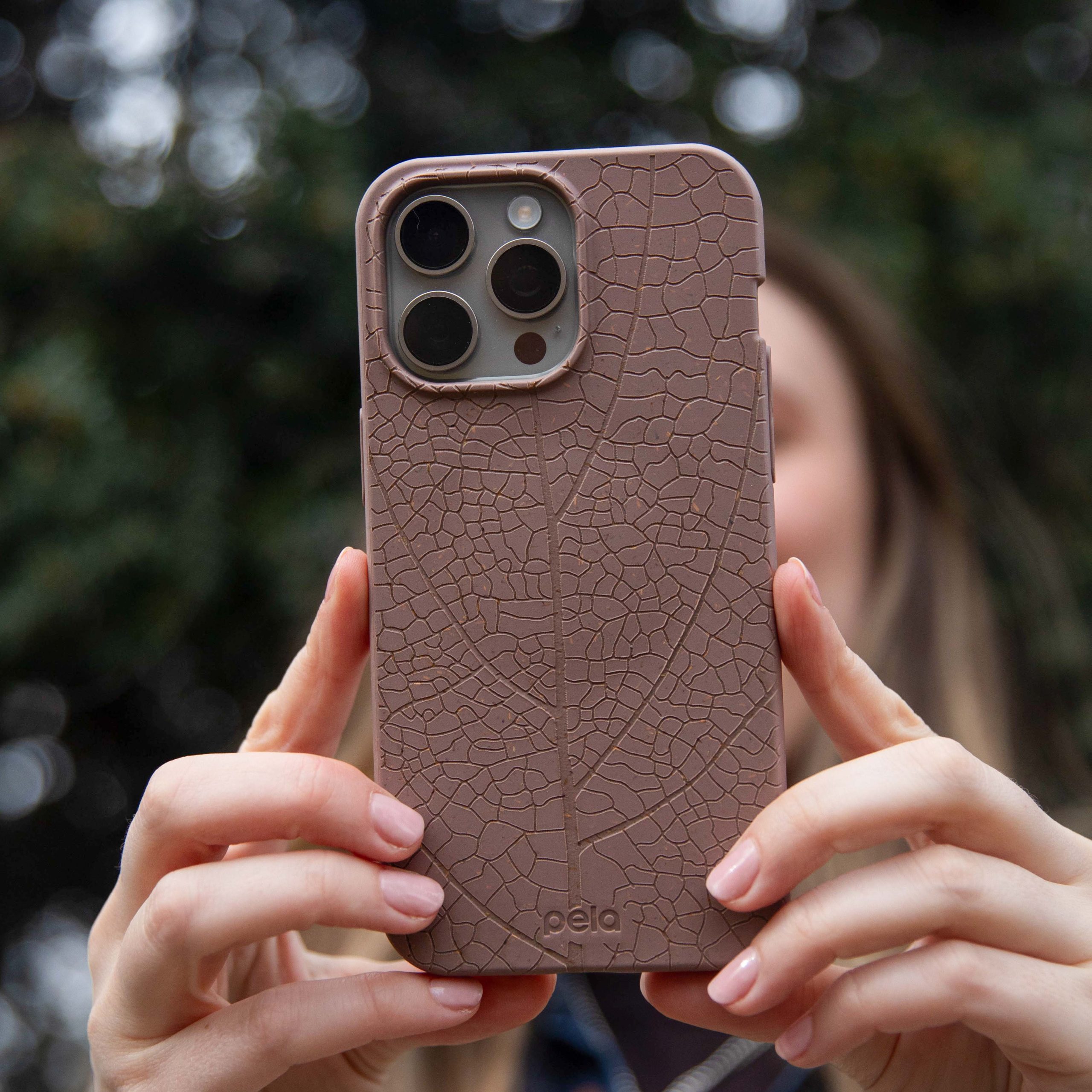 LEAF-VEINS_PX8A_ChocolateBrown