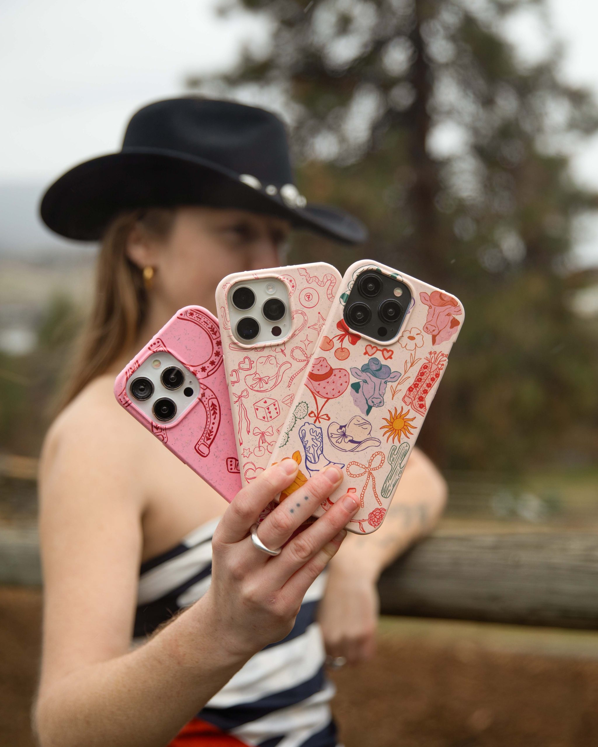 LUCKY-HORSESHOE_PX8A_BubblegumPink