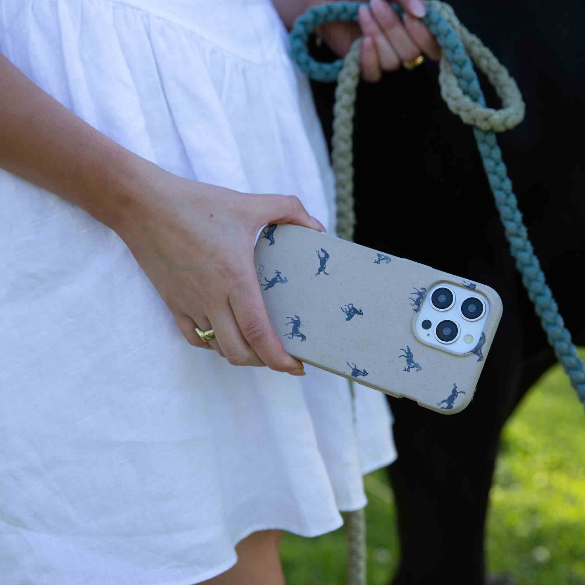 MINI-HORSES_S24ULTRA_LondonFog