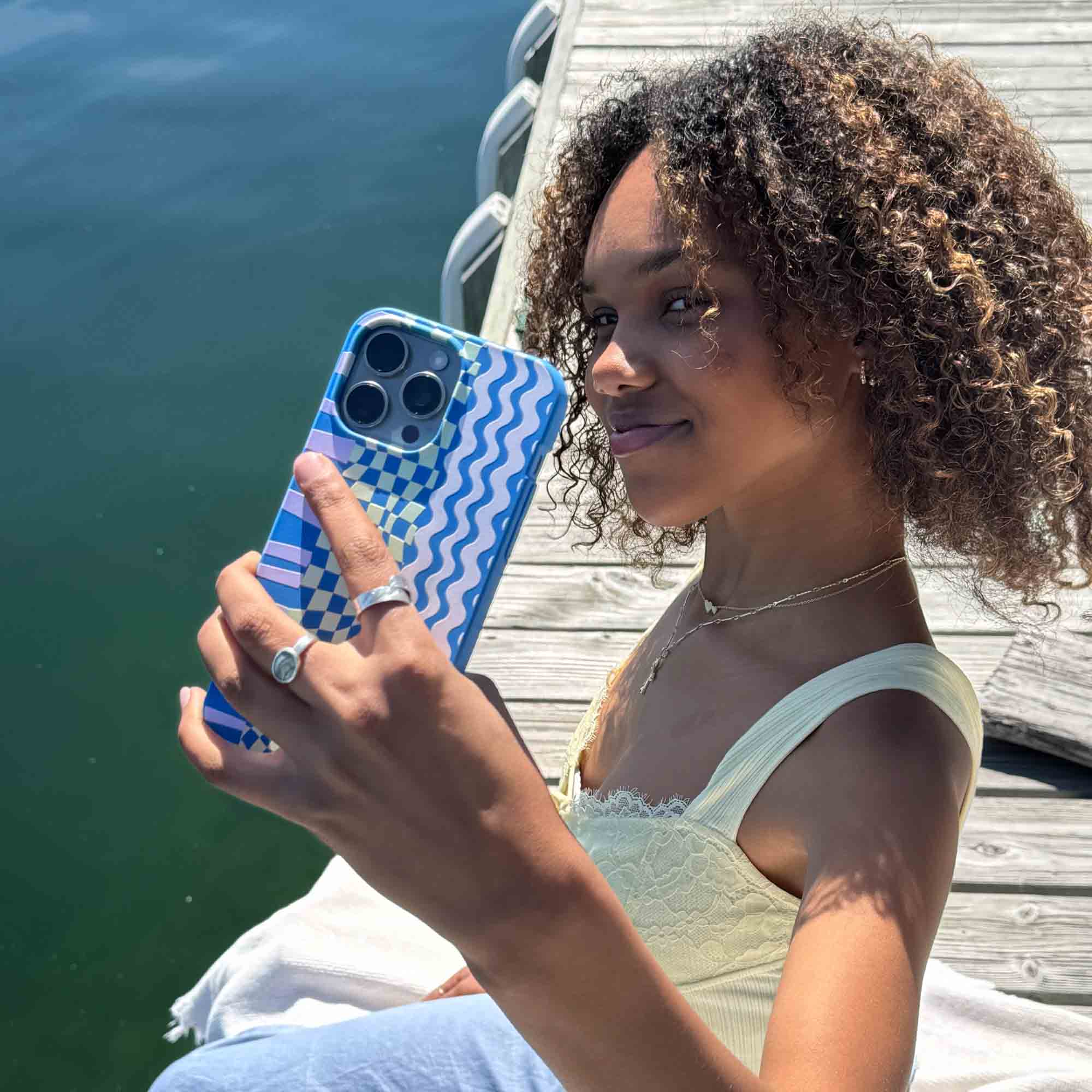 MIXED-UP_IP7_ElectricBlue