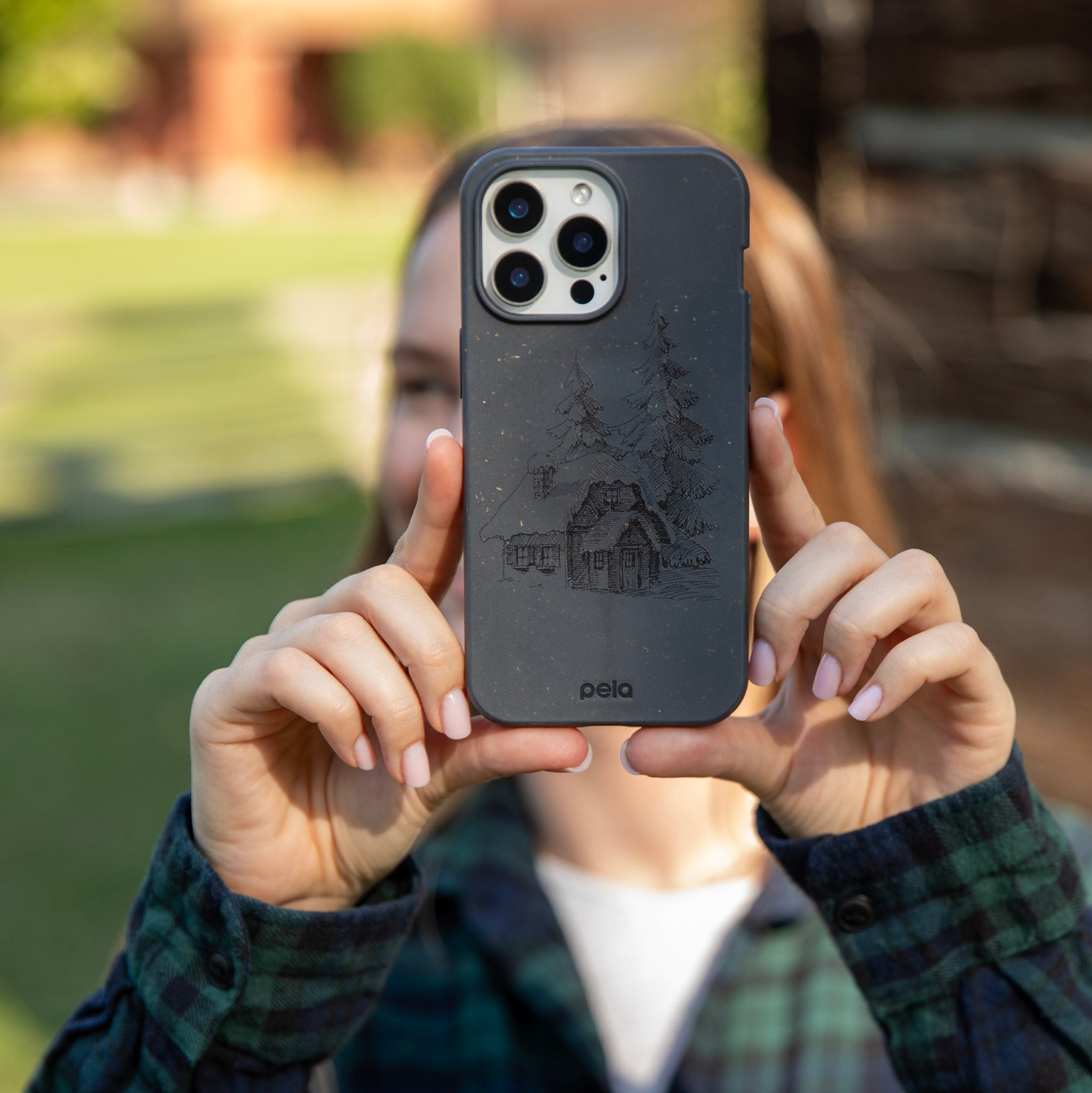 LONE-CABIN_IP14PLUS_Black