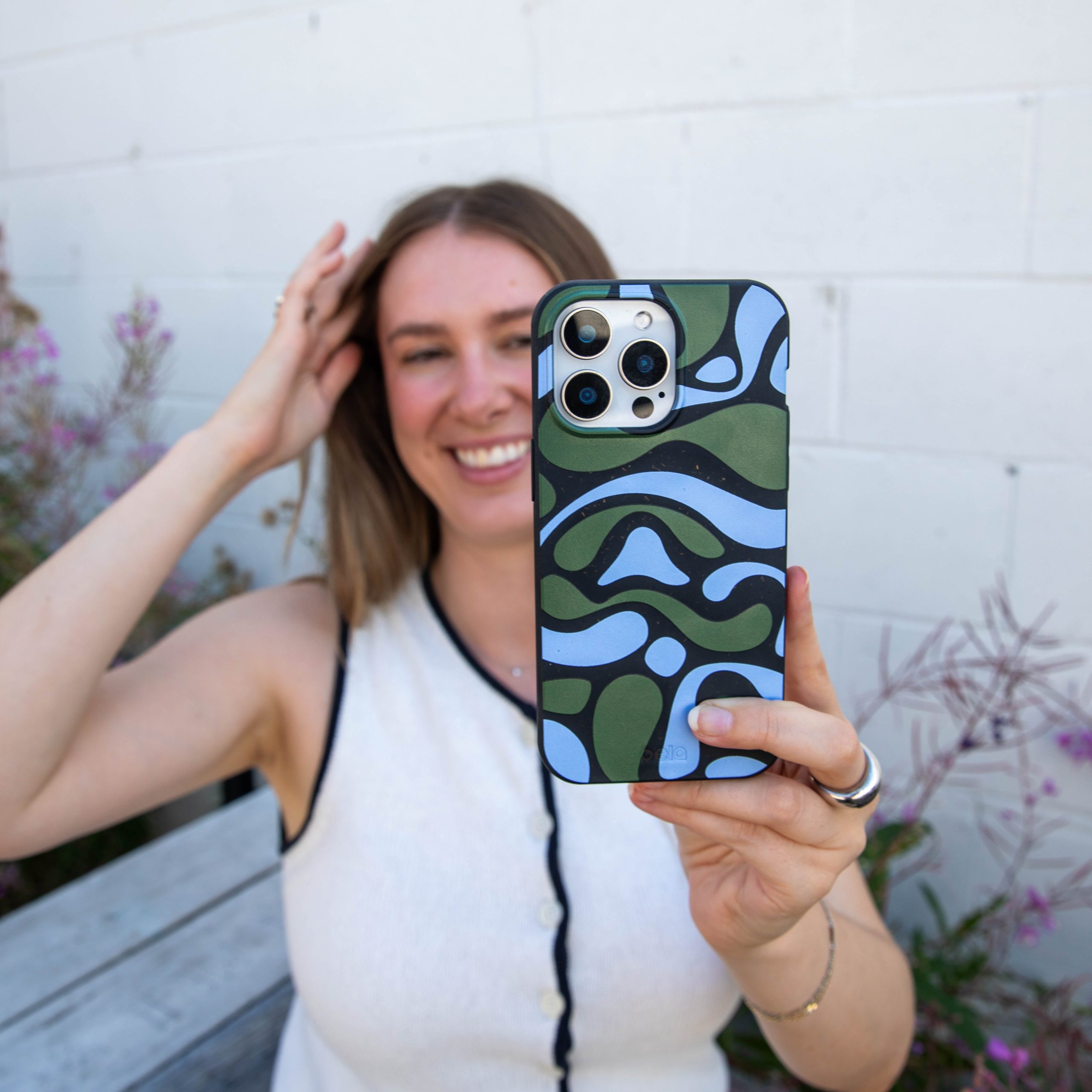 CURVE-AND-FLOW_IP13MINI_Black