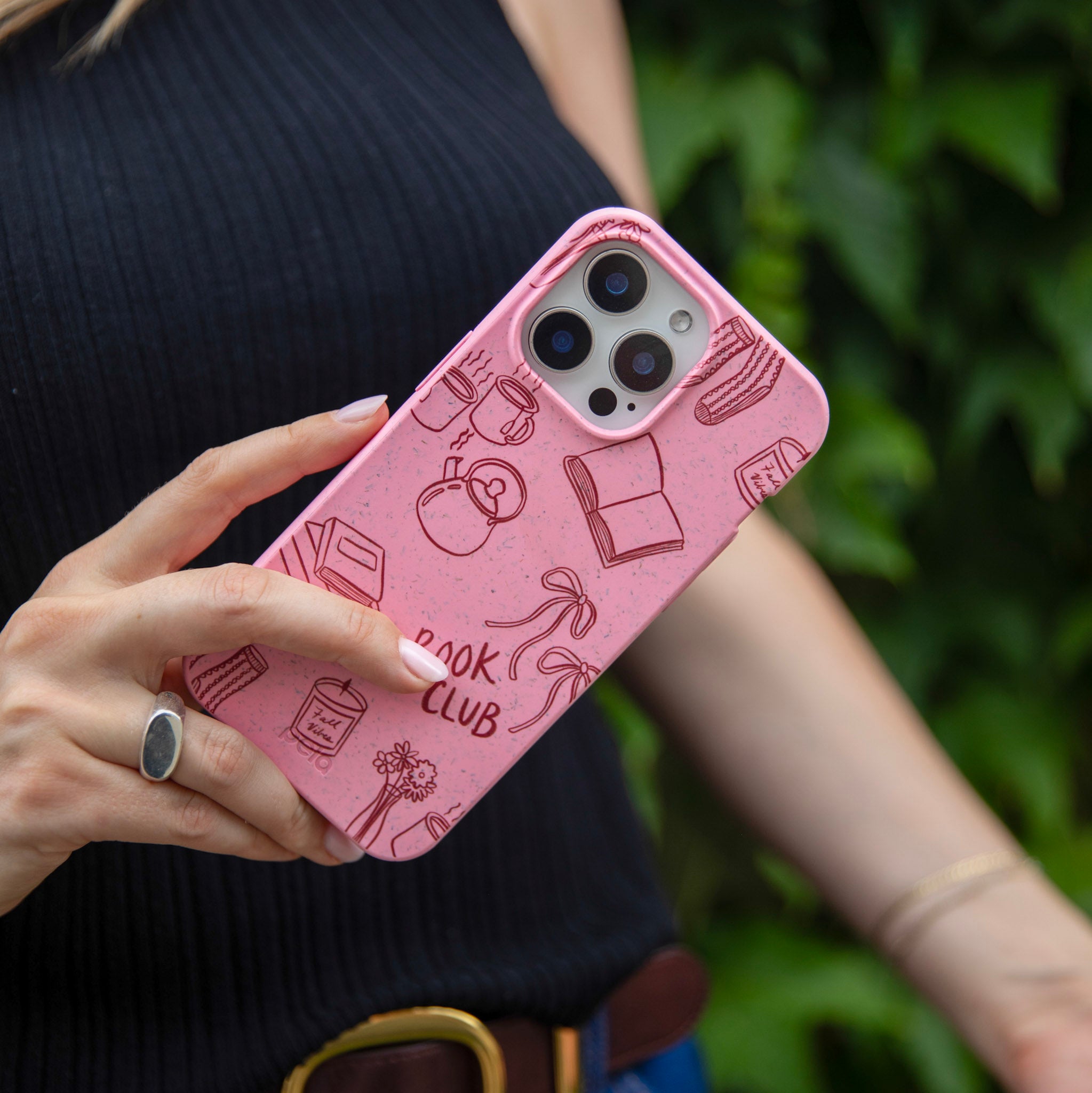 BOOK-CLUB_IP17_BubblegumPink