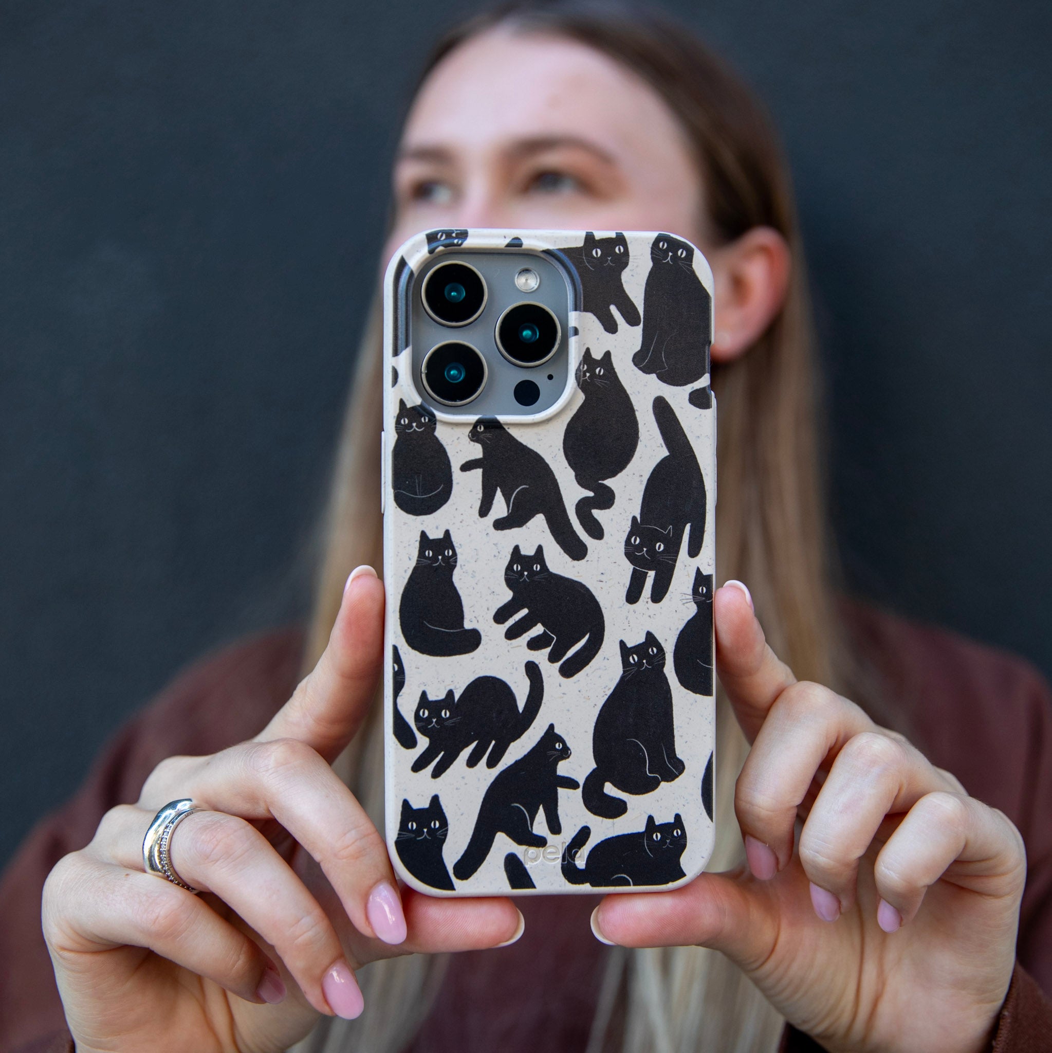 NIGHT-MEOWERS_IP7_LondonFog